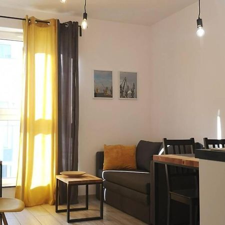 The Yellow Apartment Gdansk Exterior photo